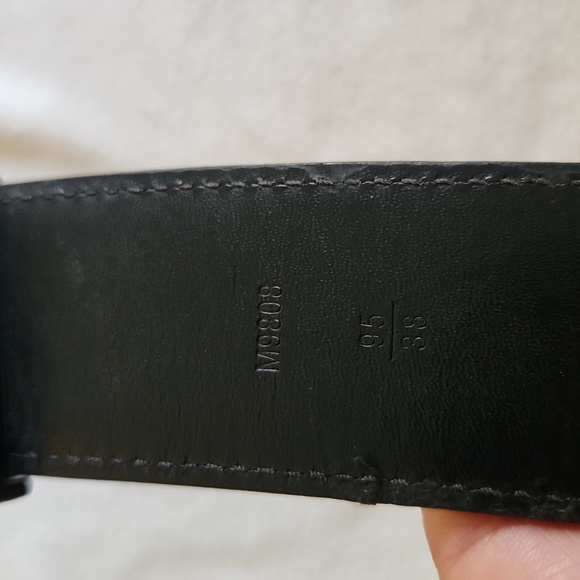 Louis Vuitton mens used belt - Picture 8 of 8